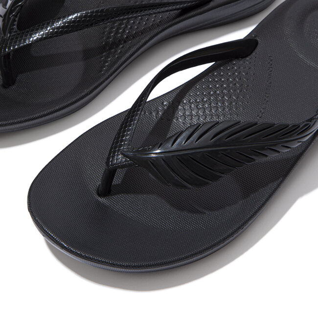 Iqushion Feather Flip-Flops