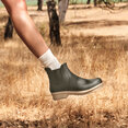 FitFlop Wonderwelly Contrast-Sole Chelsea Boots