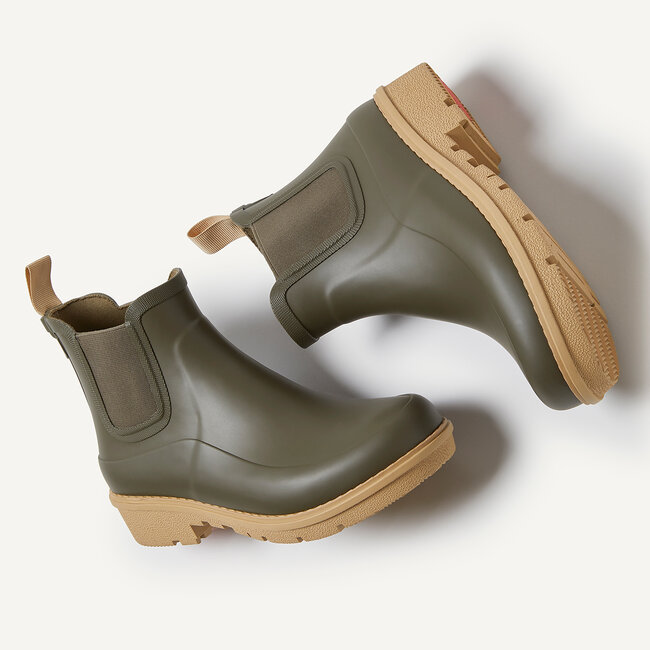 FitFlop Wonderwelly Contrast-Sole Chelsea Boots