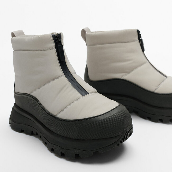 FitFlop™ Neo-D-Hyker Padded/Quilted Boot Short (Zip)