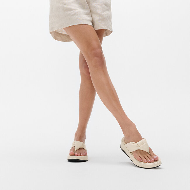 FitFlop F-Mode Knot Soft-Leather Flatform Toe-Post Sandals