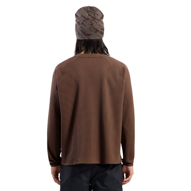 Mid Layer Cubic