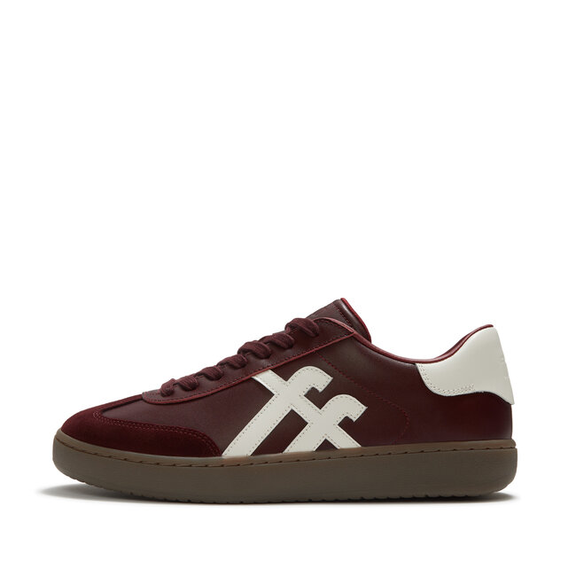 The Dash T-Toe Leather Sneakers