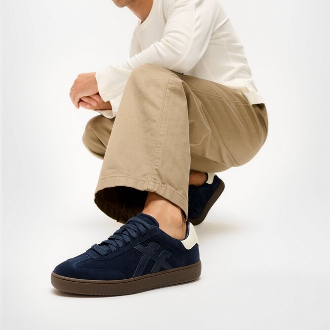 De Dash FF herensneakers van suède met T-neus