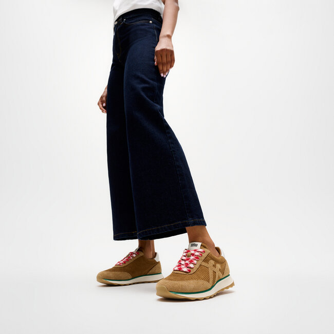 Retro-Q FF Cord Trainers